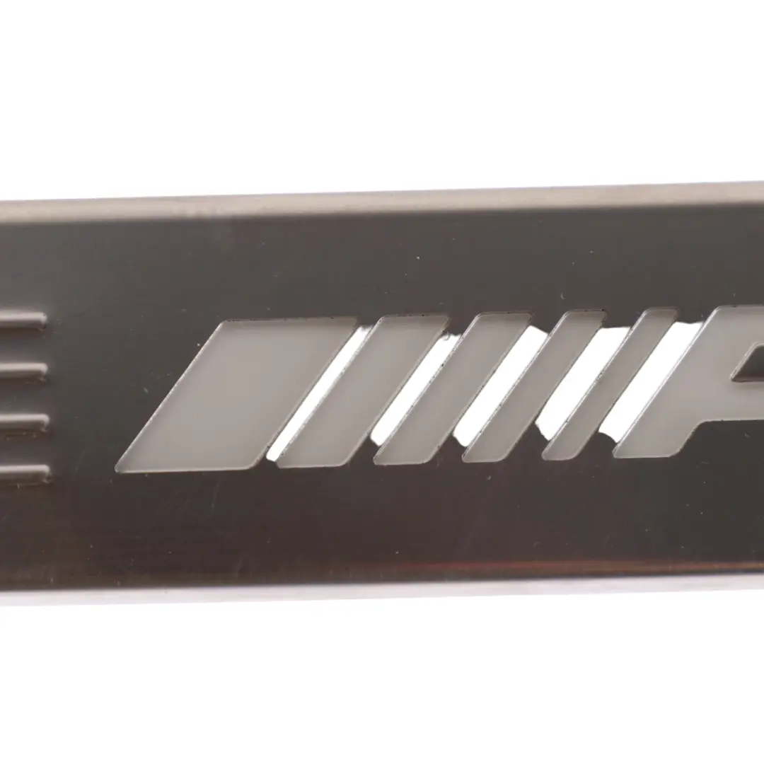 Einstiegs Abdeckung Mercedes W205 Vorne Rechts AMG Tür Schweller für mit Teilenummer A2056802812 Einstiegs Abdeckung Mercedes W205 Vorne Rechts AMG Tür Schweller - SKU A2056802812-1 - Teilenummer A2056802812