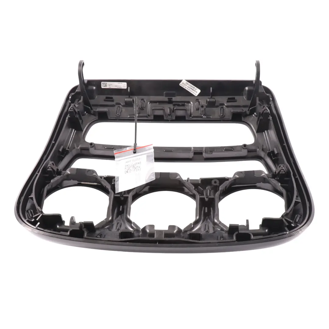 Mercedes W205 Ramka Klimatyzacji Panel Środkowy Dekor - SKU A2056805707 - Numer Części A2056805707
