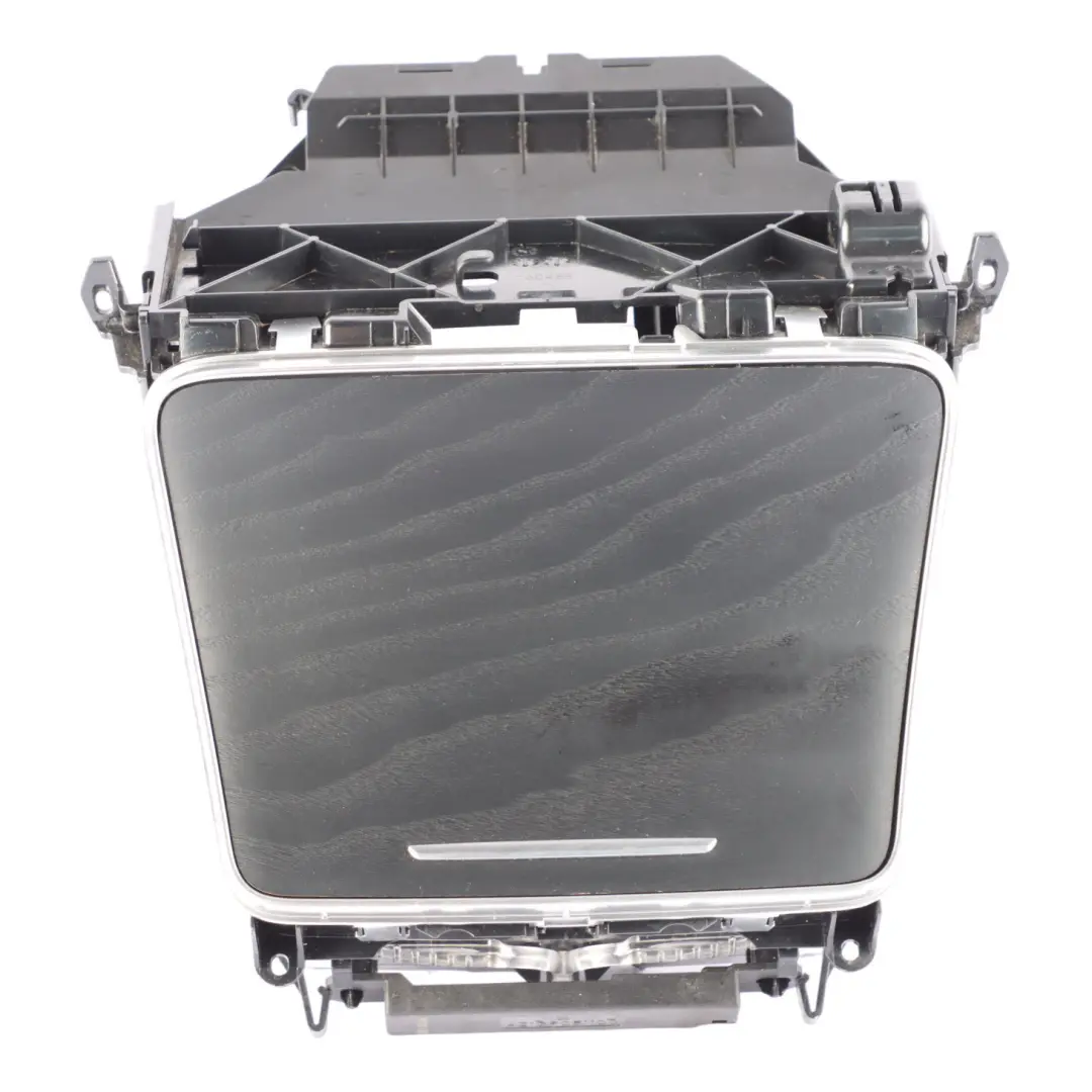 Mercedes W205 Moldura Central Consola Ensamblaje Interior - SKU A2056806811 - Número de pieza A2056806811