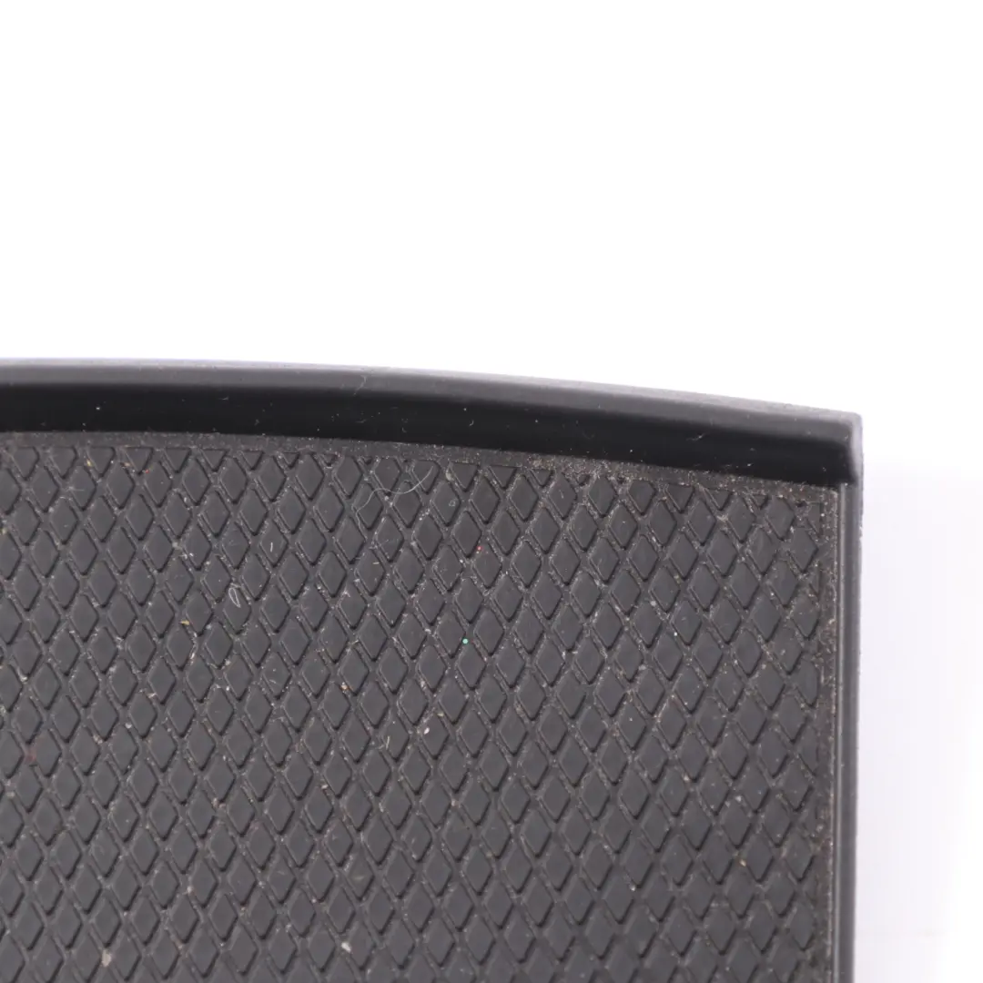 Tapis de rangement Mercedes W205 C238 pour console centrale - SKU A2056890400 - Numéro de pièce A2056890400