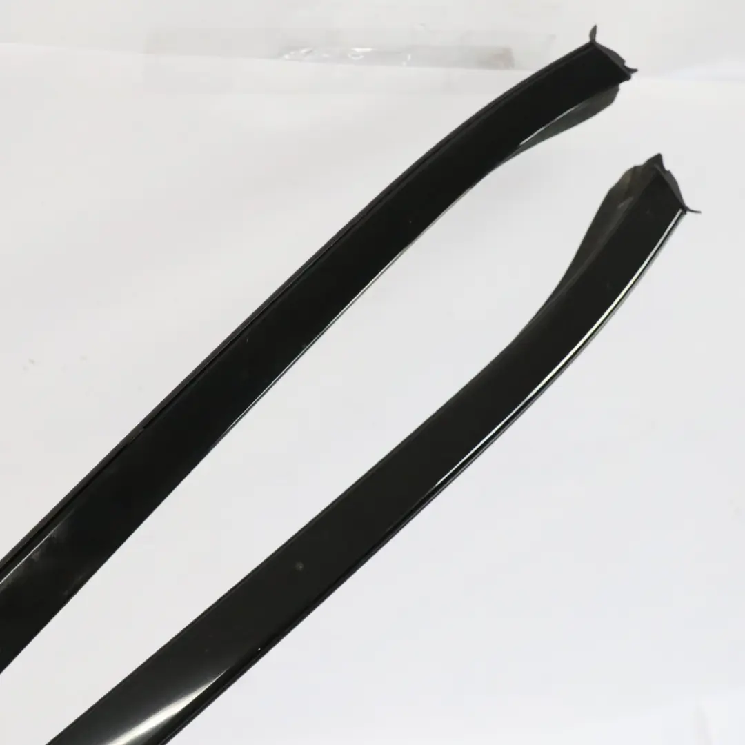 Striscia del tetto a sinistra destra modanatura striscia Set nero Mercedes W205 - SKU A2056900182 - Numero di parte A2056900182