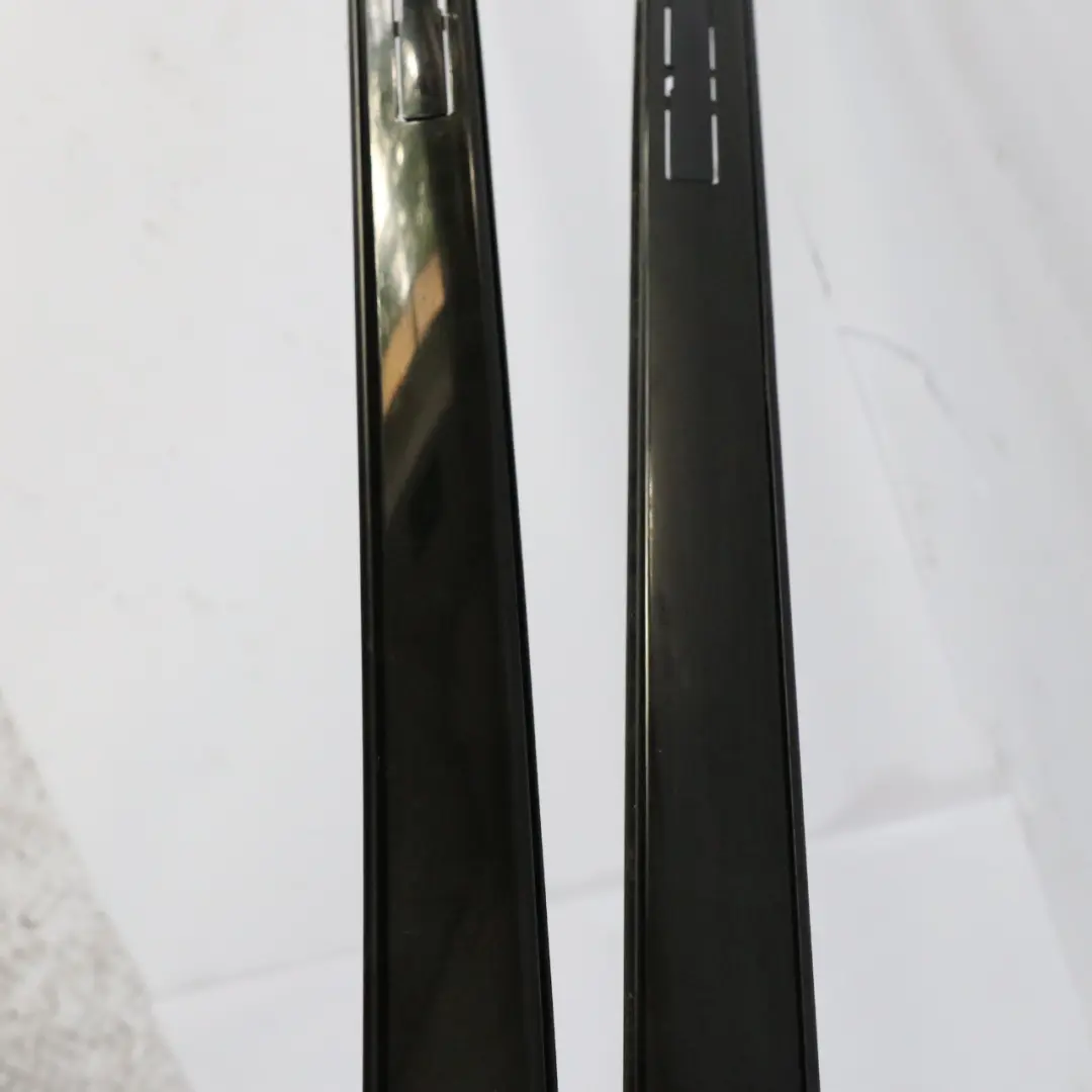 Striscia del tetto a sinistra destra modanatura striscia Set nero Mercedes W205 - SKU A2056900182 - Numero di parte A2056900182