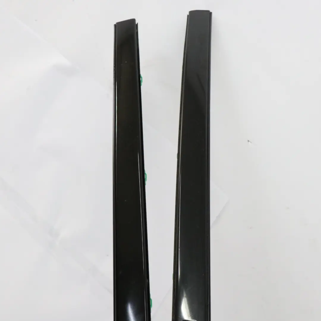 Striscia del tetto a sinistra destra modanatura striscia Set nero Mercedes W205 - SKU A2056900182 - Numero di parte A2056900182