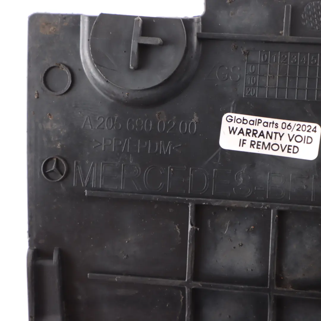 Parafango passaruota anteriore destro copertura per Mercedes W205 con numero di parte A2056900200 Mercedes W205 Parafango passaruota anteriore destro copertura - SKU A2056900200 - Numero di parte A2056900200