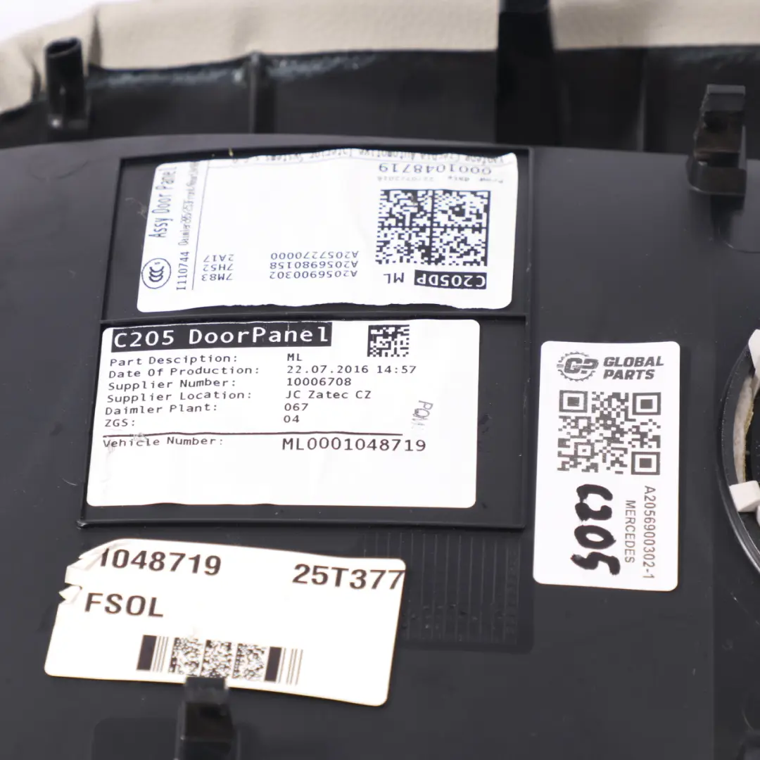 Coupé Tapizado lateral trasero izquierdo Cuero beige para Mercedes C205 con número de pieza A2056900302 Mercedes C205 Coupé Tapizado lateral trasero izquierdo Cuero beige - SKU A2056900302-1 - Número de pieza A2056900302