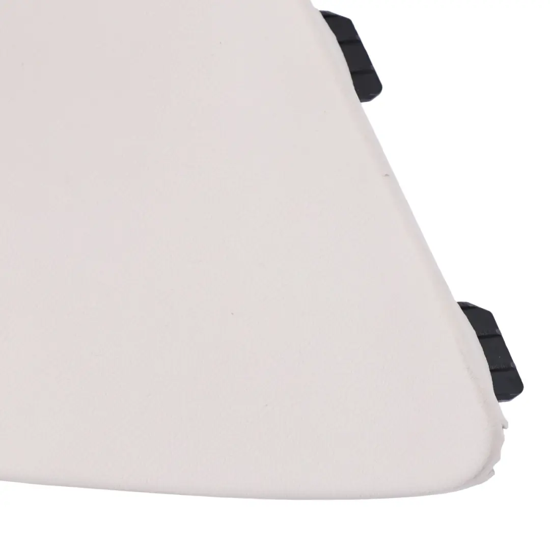 Rivestimento laterale posteriore sinistro pelle beige per Mercedes C205 con numero di parte A2056900302 Mercedes C205 Rivestimento laterale posteriore sinistro pelle beige - SKU A2056900302-1 - Numero di parte A2056900302