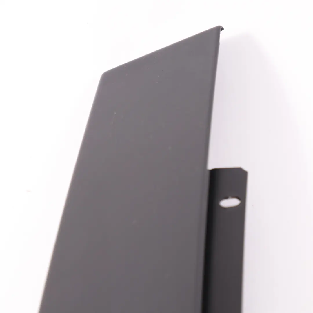 Tapa Pilar B Puerta Trasera Izquierda Embellecedor para Mercedes W205 con número de pieza A2056900387 Mercedes W205 Tapa Pilar B Puerta Trasera Izquierda Embellecedor - SKU A2056900387 - Número de pieza A2056900387