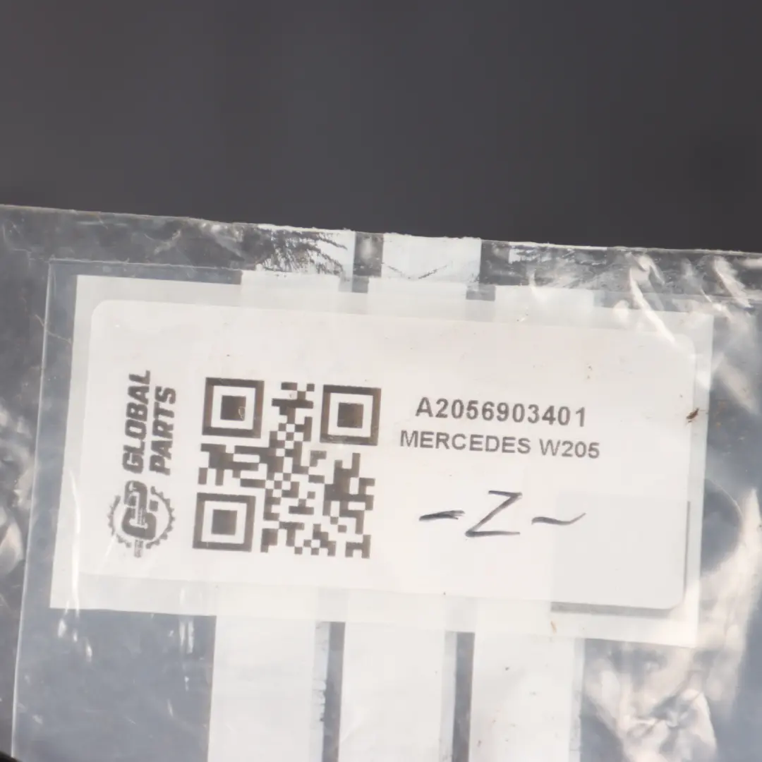 Protection de l'arche de roue avant droite pour Mercedes W205 à propos du numéro de pièce A2056903401 Mercedes W205 Protection de l'arche de roue avant droite - SKU A2056903401 - Numéro de pièce A2056903401