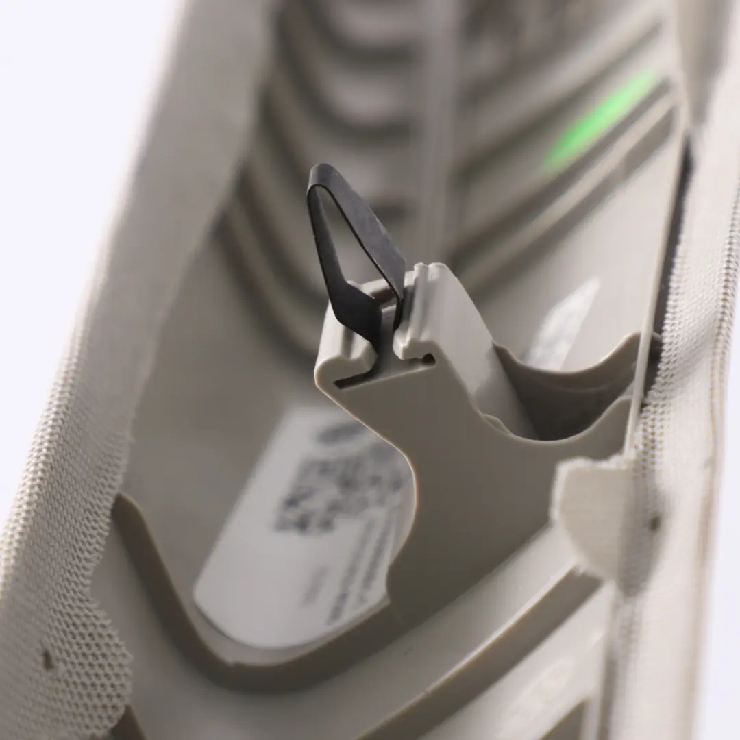 Osłona Słupka A Przó Wykończenie Wnętrza Szara do Mercedes W205 o numerze A2056906001 Mercedes W205 Osłona Słupka A Przó Wykończenie Wnętrza Szara - SKU A2056906001-1 - Numer Części A2056906001