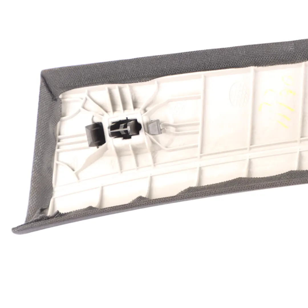 Embellecedor Pilar A Tapa Superior Delantero Derecho para Mercedes W205 con número de pieza A2056906001 Mercedes W205 Embellecedor Pilar A Tapa Superior Delantero Derecho - SKU A2056906001 - Número de pieza A2056906001