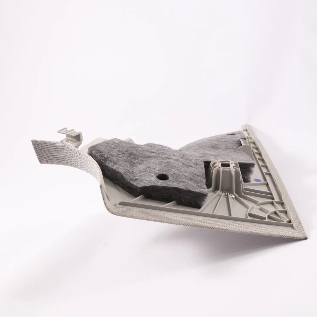 Pillar Copertina Pannello posteriore destra Grigio per Mercedes W205 C con numero di parte A2056906701 Mercedes W205 C Pillar Copertina Pannello posteriore destra Grigio - SKU A2056906701 - Numero di parte A2056906701