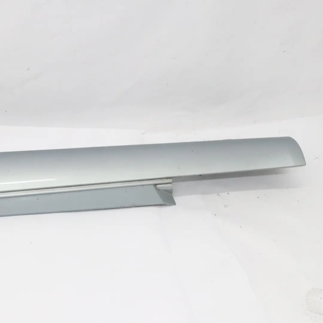 Mercedes W205 Faldón lateral izquierdo Cubre umbral de puerta Plata Diamante 988 - SKU A2056980154-DSI - Número de pieza A2056980154
