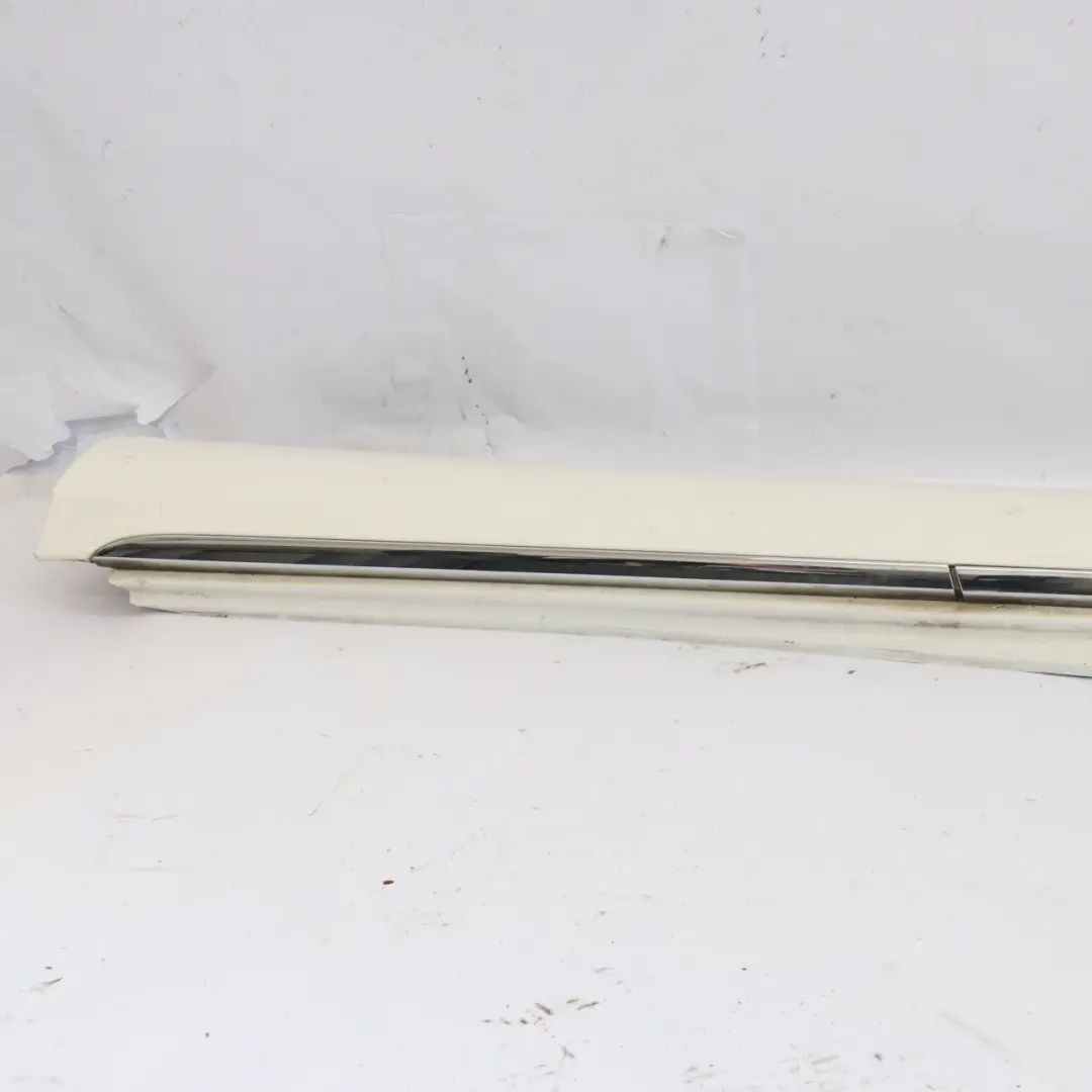 Mercedes W205 Seitenschweller links Türschwellerverkleidung Polar Weiss - 149 - SKU A2056980354-POL - Teilenummer A2056980354