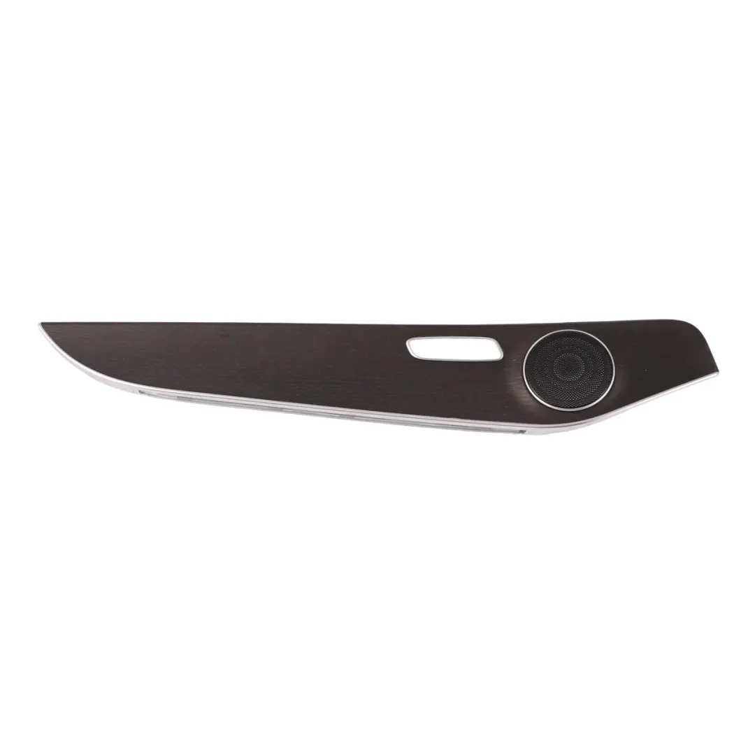 Scheda porta Pannello rivestimento anteriore sinistro Coperchio per Mercedes W205 con numero di parte A2057204724 Mercedes W205 Scheda porta Pannello rivestimento anteriore sinistro Coperchio - SKU A2057204724 - Numero di parte A2057204724