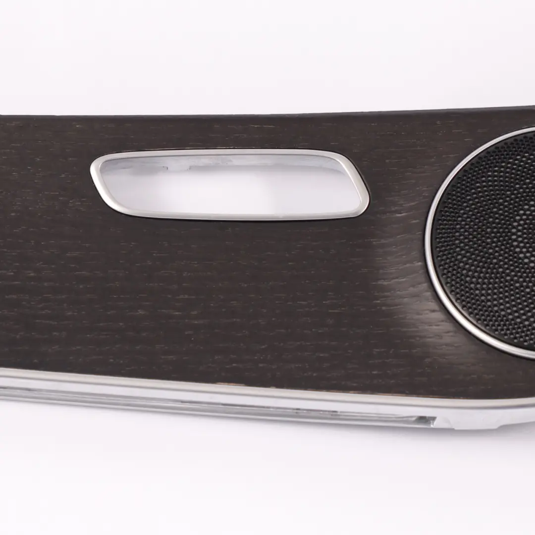 Tarjeta Puerta Delantera Izquierda Embellecedor Panel Altavoz Tapa para Mercedes W205 con número de pieza A2057204724 Mercedes W205 Tarjeta Puerta Delantera Izquierda Embellecedor Panel Altavoz Tapa - SKU A2057204724 - Número de pieza A2057204724