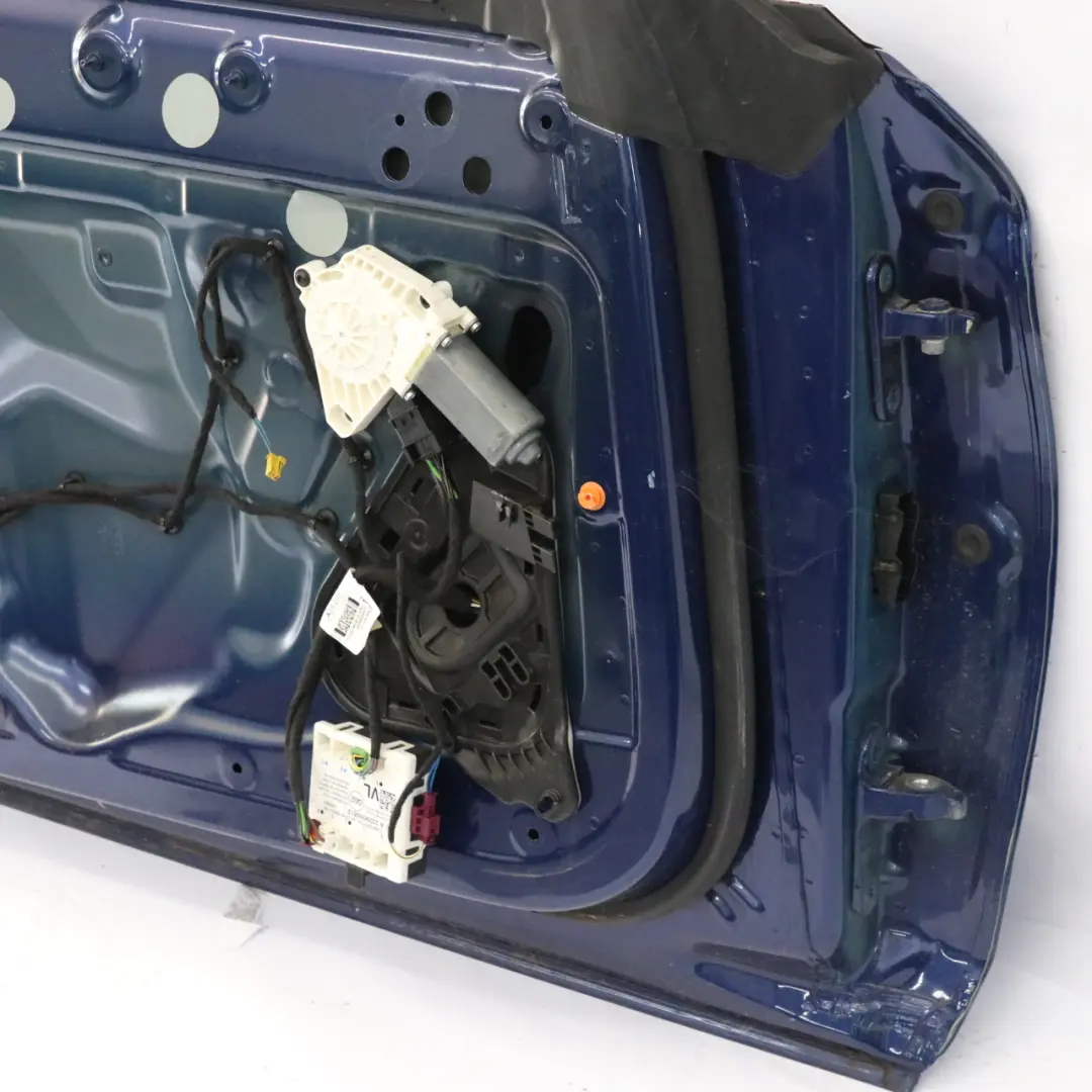 Porta anteriore sinistra Coupe Cabrio Blu brillante - 896 per Mercedes C205 A205 con numero di parte A2057209726 Mercedes C205 A205 Porta anteriore sinistra Coupe Cabrio Blu brillante - 896 - SKU A2057209726-BRB - Numero di parte A2057209726