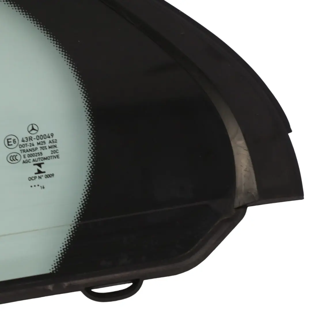 Ventana Vidrio Cuarto Puerta Trasera Izquierda AS2 para Mercedes W205 con número de pieza A2057300055 Mercedes W205 Ventana Vidrio Cuarto Puerta Trasera Izquierda AS2 - SKU A2057300055 - Número de pieza A2057300055