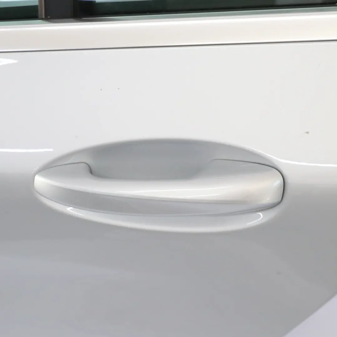 Mercedes W205 Porta posteriore sinistra Iridium Silver Metallic - 775 - SKU A2057300105-IRS3 - Numero di parte A2057300105