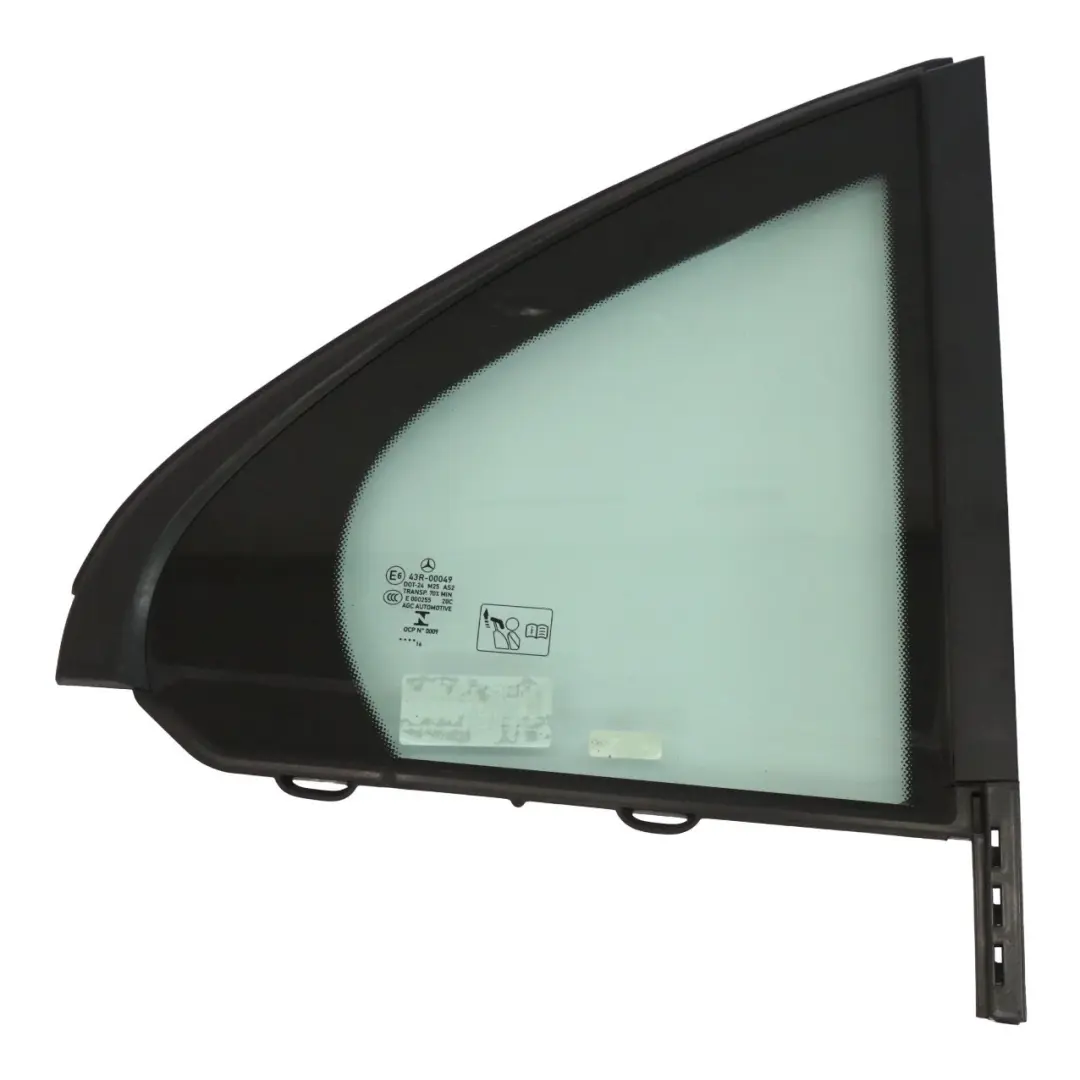 Vitres de Quartier Porte Arrière Droite AS2 pour Mercedes W205 à propos du numéro de pièce A2057300155 Mercedes W205 Vitres de Quartier Porte Arrière Droite AS2 - SKU A2057300155 - Numéro de pièce A2057300155