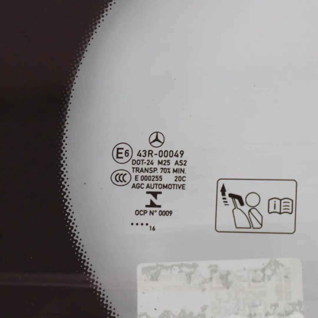 Vitres de Quartier Porte Arrière Droite AS2 pour Mercedes W205 à propos du numéro de pièce A2057300155 Mercedes W205 Vitres de Quartier Porte Arrière Droite AS2 - SKU A2057300155 - Numéro de pièce A2057300155