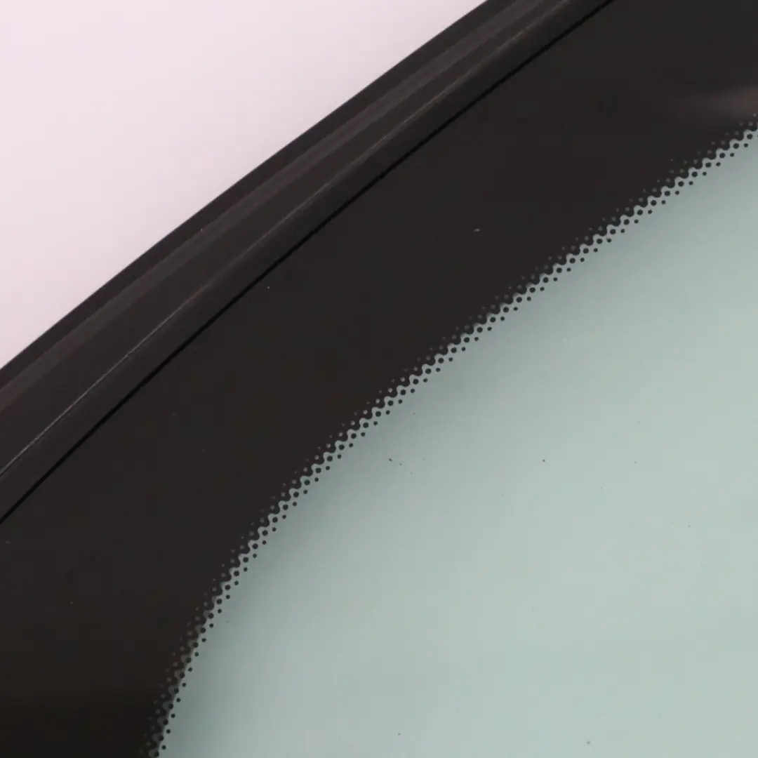 Window Glass Quarter Door Rear Right O/S AS2 to Mercedes W205 with Part number A2057300155 Mercedes W205 Window Glass Quarter Door Rear Right O/S AS2 - SKU A2057300155 - Part number A2057300155