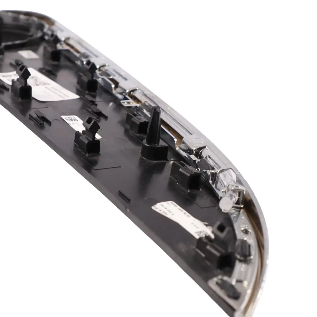 Mercedes W205 Tarjeta puerta Panel embellecedor trasero derecho Cubierta altavoz - SKU A2057301805 - Número de pieza A2057301805