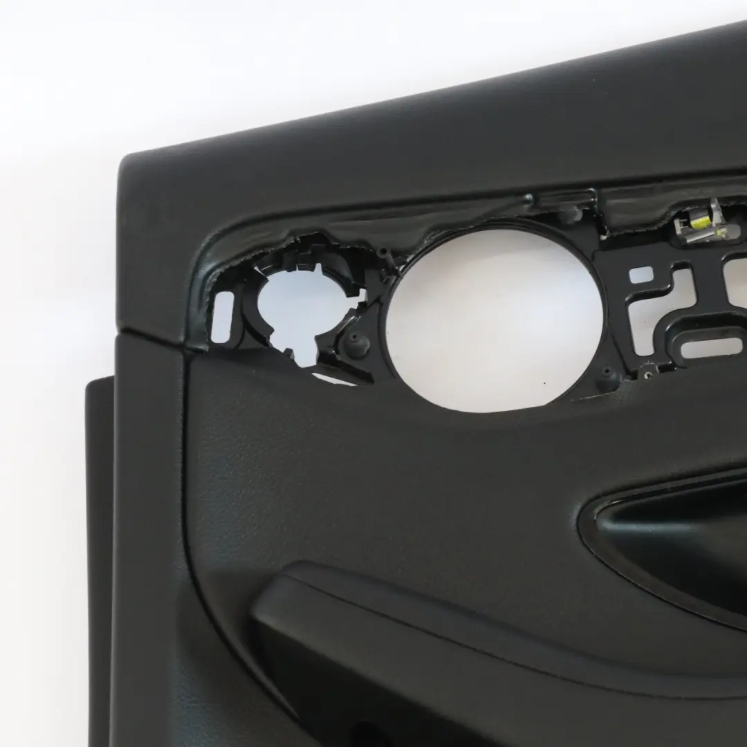 Mercedes W205 Panel Boczek Drzwi Prawy Tył - SKU A2057304201 - Numer Części A2057304201
