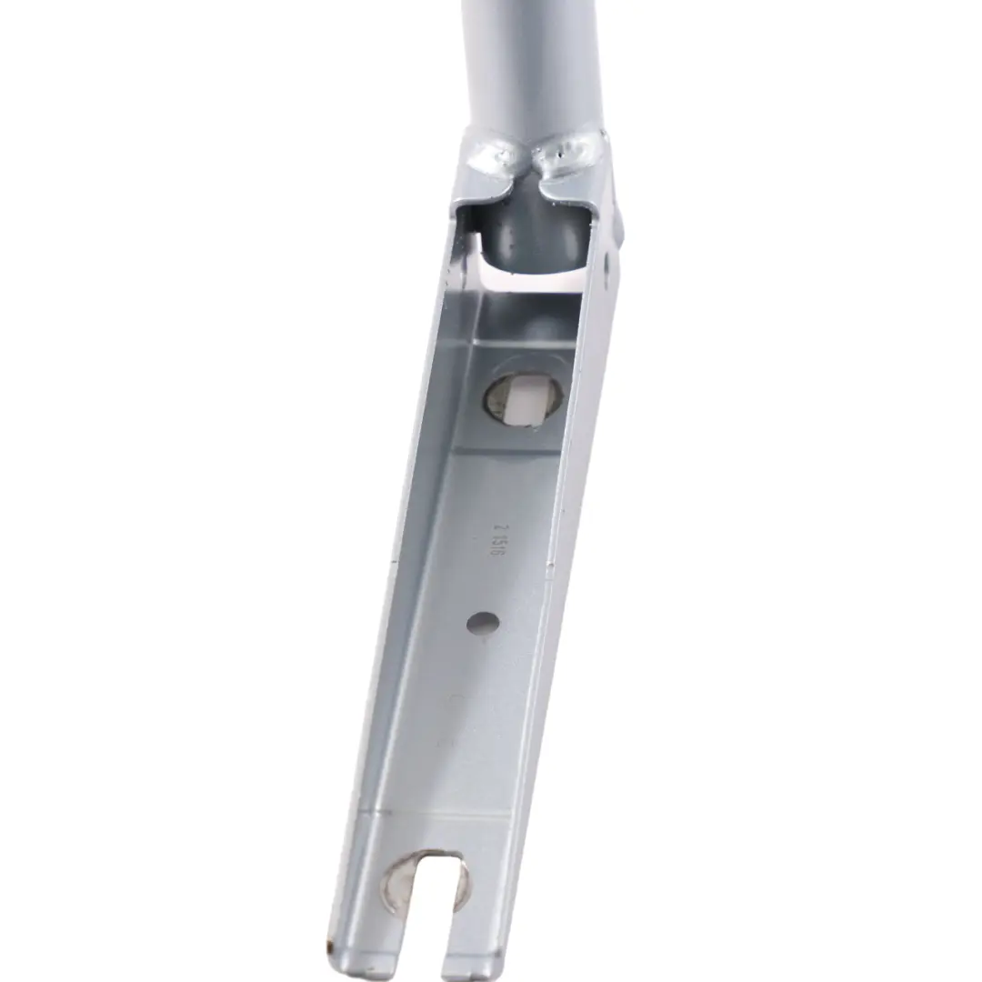Mercedes W205 Cerniera portellone posteriore sinistro Diamond Silver Metallic - SKU A2057500328-DSI - Numero di parte A2057500328