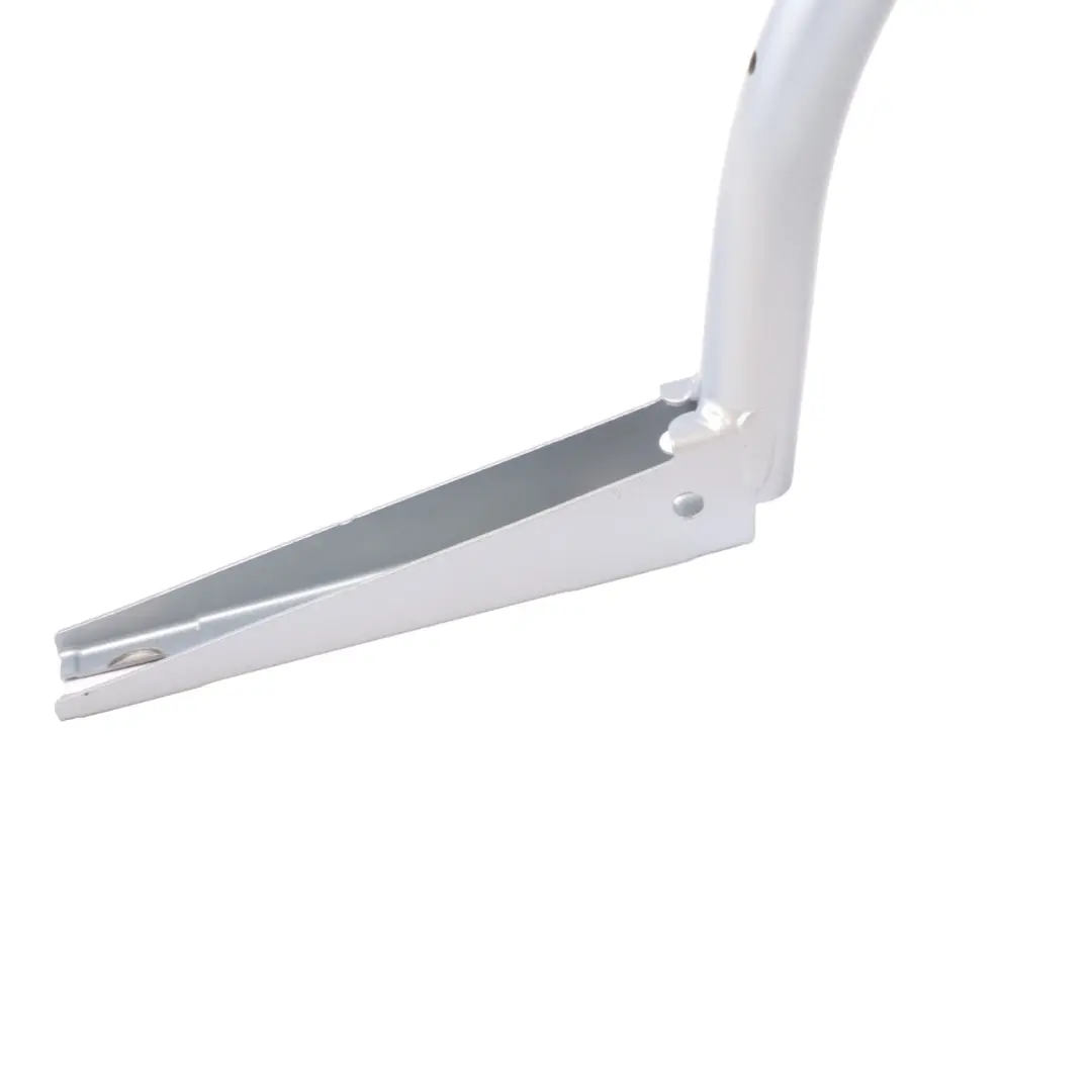 Cerniera portellone posteriore destro Diamond Silver Metallic per Mercedes W205 con numero di parte A2057500428 Mercedes W205 Cerniera portellone posteriore destro Diamond Silver Metallic - SKU A2057500428-DSI - Numero di parte A2057500428