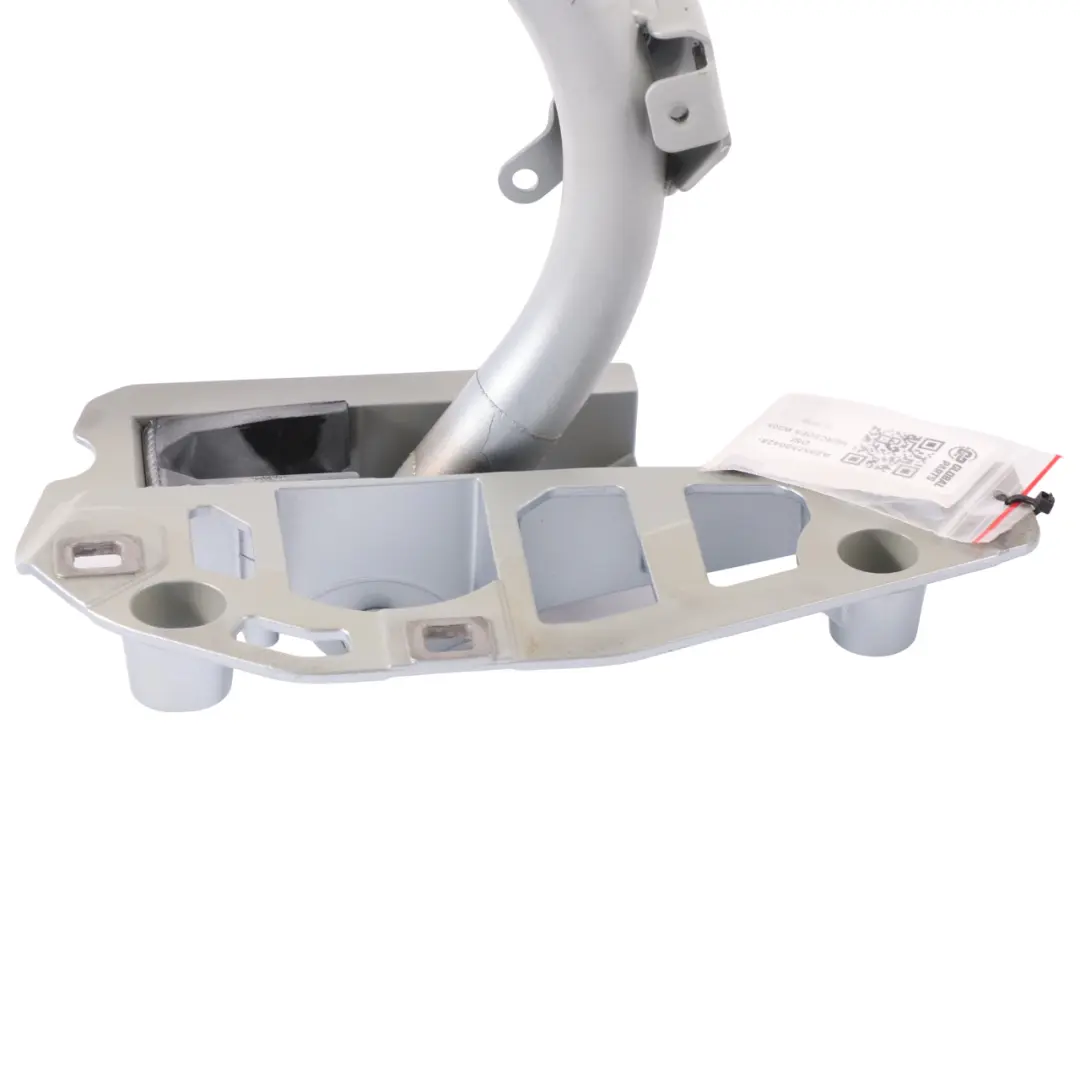 Heck Klappen Scharnier Hinten Rechts Diamantsilber Metallic - 988 für Mercedes W205 mit Teilenummer A2057500428 Mercedes W205 Heck Klappen Scharnier Hinten Rechts Diamantsilber Metallic - 988 - SKU A2057500428-DSI - Teilenummer A2057500428