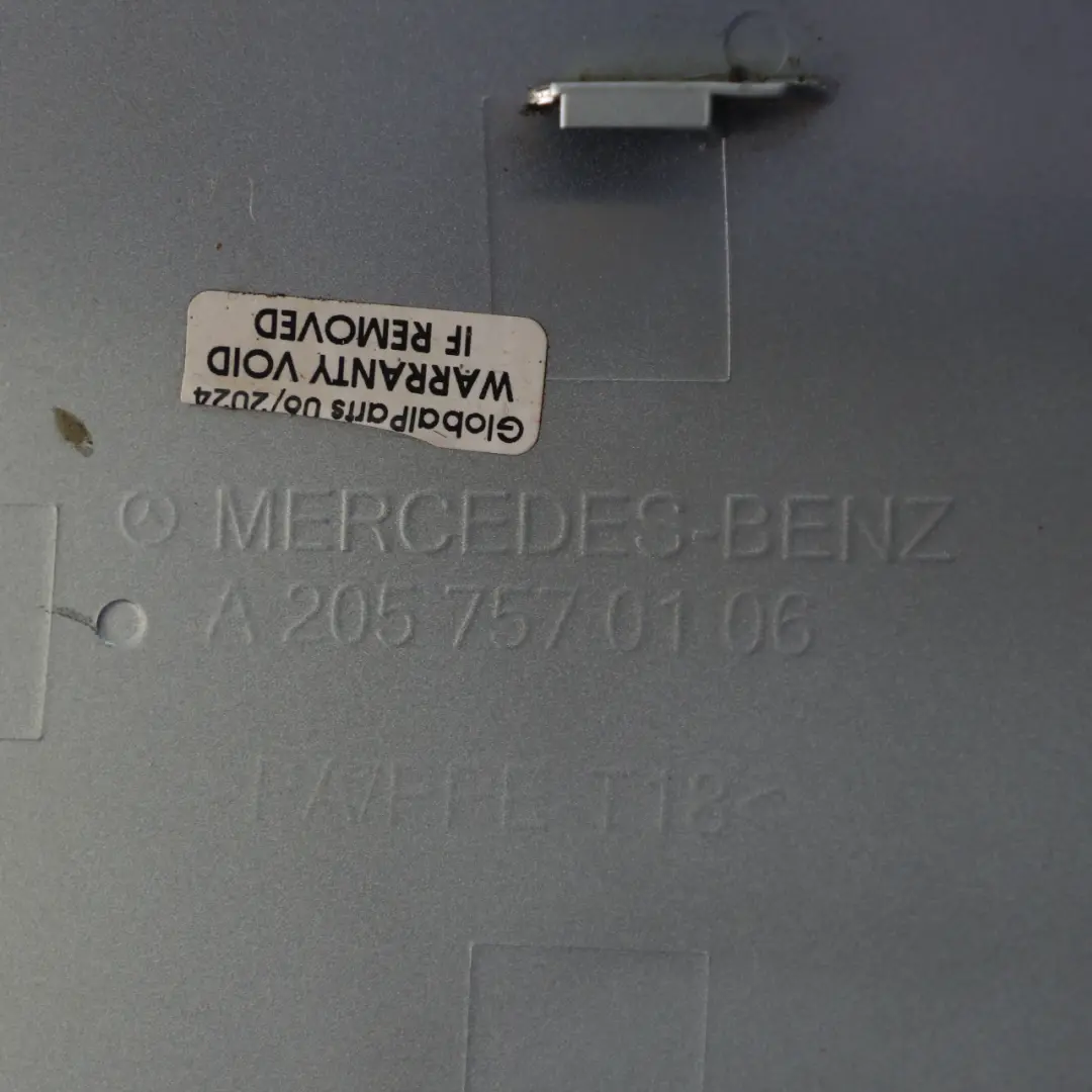 Mercedes W205 Llenado combustible Flap Tapa tanque diamante plata - SKU A2057570106-DSI - Número de pieza A2057570106