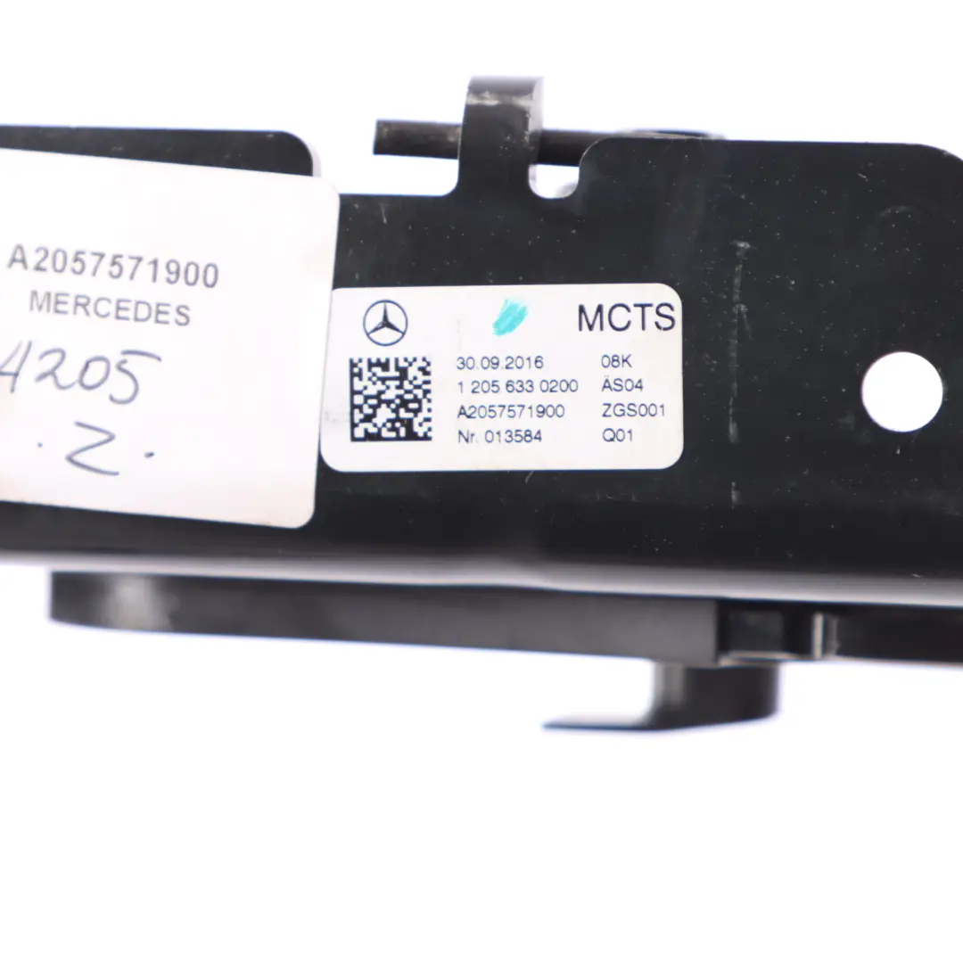 Soporte para capota Mercedes A205 Cabrio Techo Plegable Montaje Izquierdo para con número de pieza A2057571900 Soporte para capota Mercedes A205 Cabrio Techo Plegable Montaje Izquierdo - SKU A2057571900 - Número de pieza A2057571900