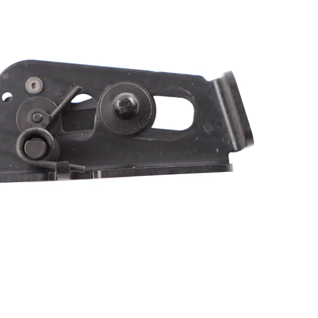 Supporto soft top Mercedes A205 Supporto tetto convertibile destro per con numero di parte A2057572000 Supporto soft top Mercedes A205 Supporto tetto convertibile destro - SKU A2057572000 - Numero di parte A2057572000