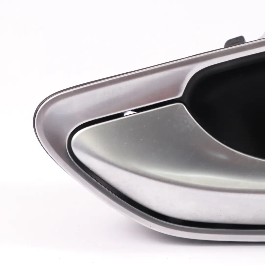 Poignée de porte intérieure arrière gauche pour Mercedes W205 X253 à propos du numéro de pièce A2057600300 Mercedes W205 X253 Poignée de porte intérieure arrière gauche - SKU A2057600300-1 - Numéro de pièce A2057600300