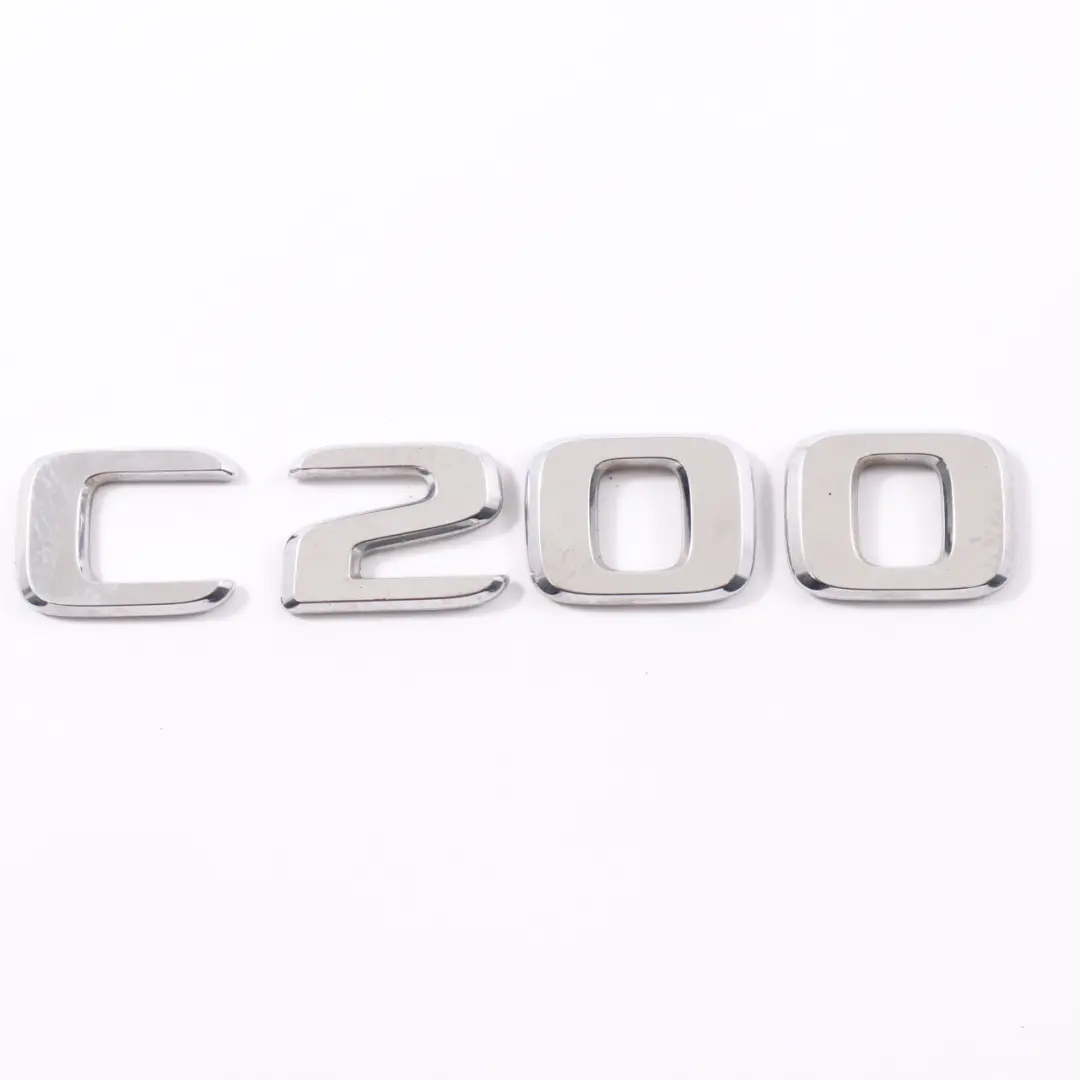Napis Modelu C200 do Mercedes W205 Logo o numerze A2058178300 Mercedes W205 Logo Napis Modelu C200 - SKU A2058178300 - Numer Części A2058178300