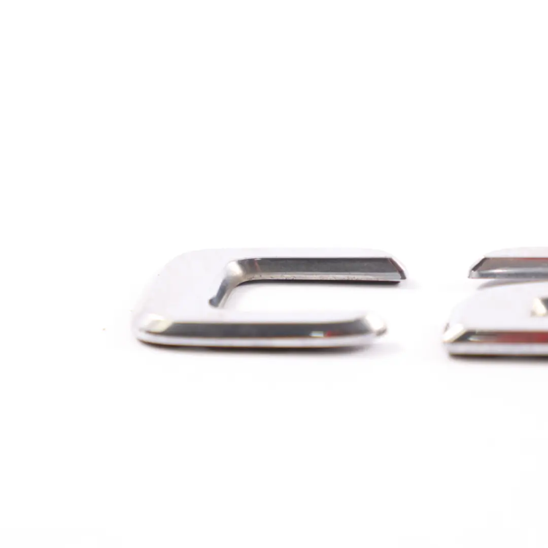 Mercedes W205 Logotipo Del Modelo De Tapa Del Maletero C200 - SKU A2058178300 - Número de pieza A2058178300