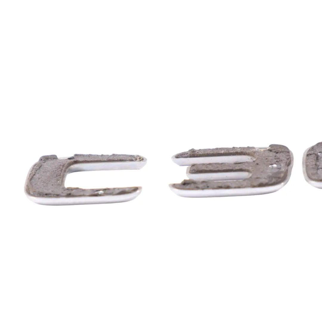Mercedes W205 Emblème coffre arrière Couvercle hayon Logo Chrome - SKU A2058178500 - Numéro de pièce A2058178500