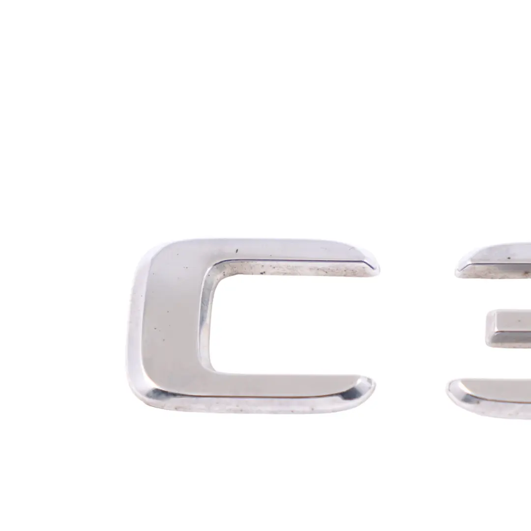 Emblème coffre arrière Couvercle hayon Logo Chrome pour Mercedes W205 à propos du numéro de pièce A2058178500 Mercedes W205 Emblème coffre arrière Couvercle hayon Logo Chrome - SKU A2058178500 - Numéro de pièce A2058178500