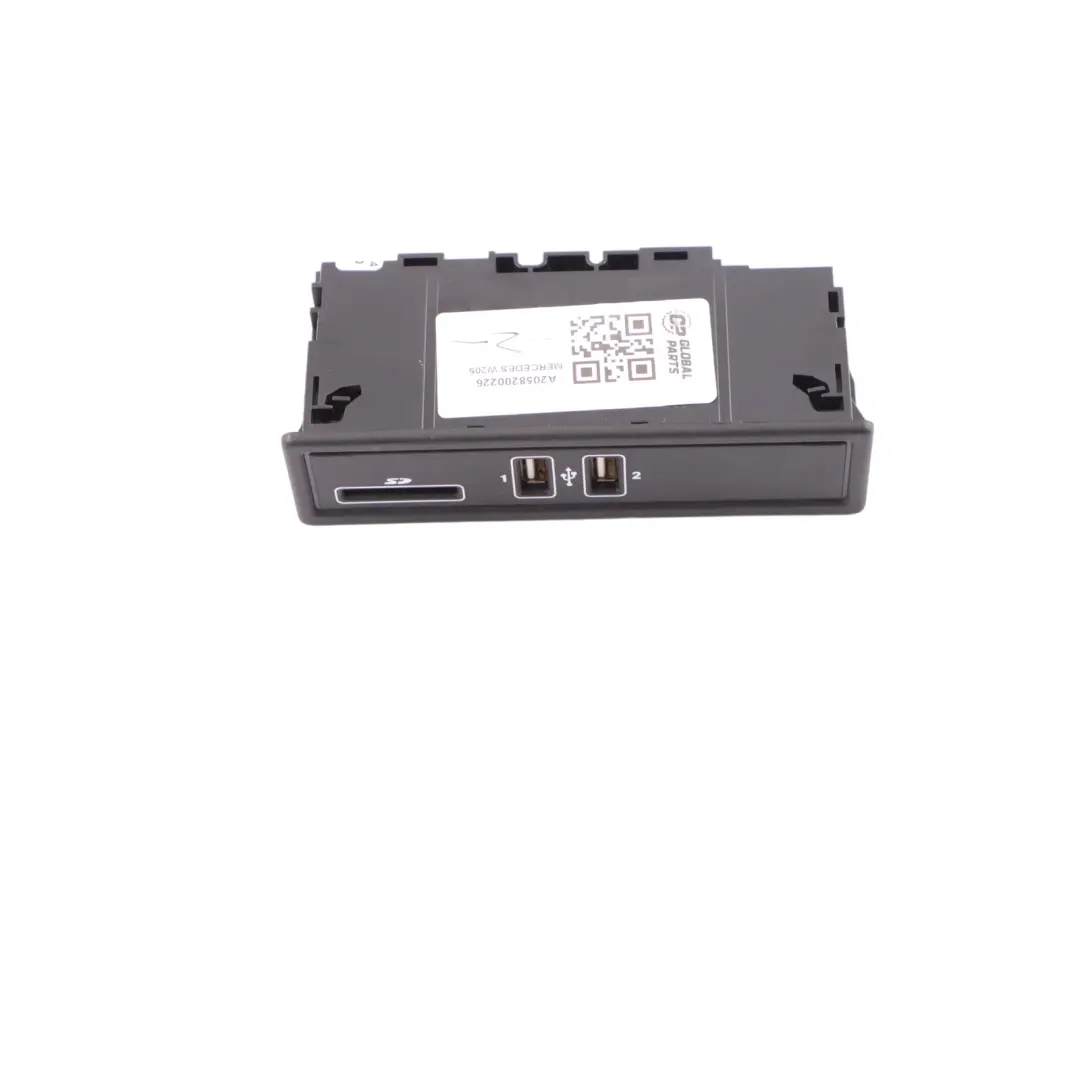 Multimedia Connector Mercedes W205 W213 W907 USB Port SD Card Reader to with Part number A2058200226 Multimedia Connector Mercedes W205 W213 W907 USB Port SD Card Reader - SKU A2058200226 - Part number A2058200226
