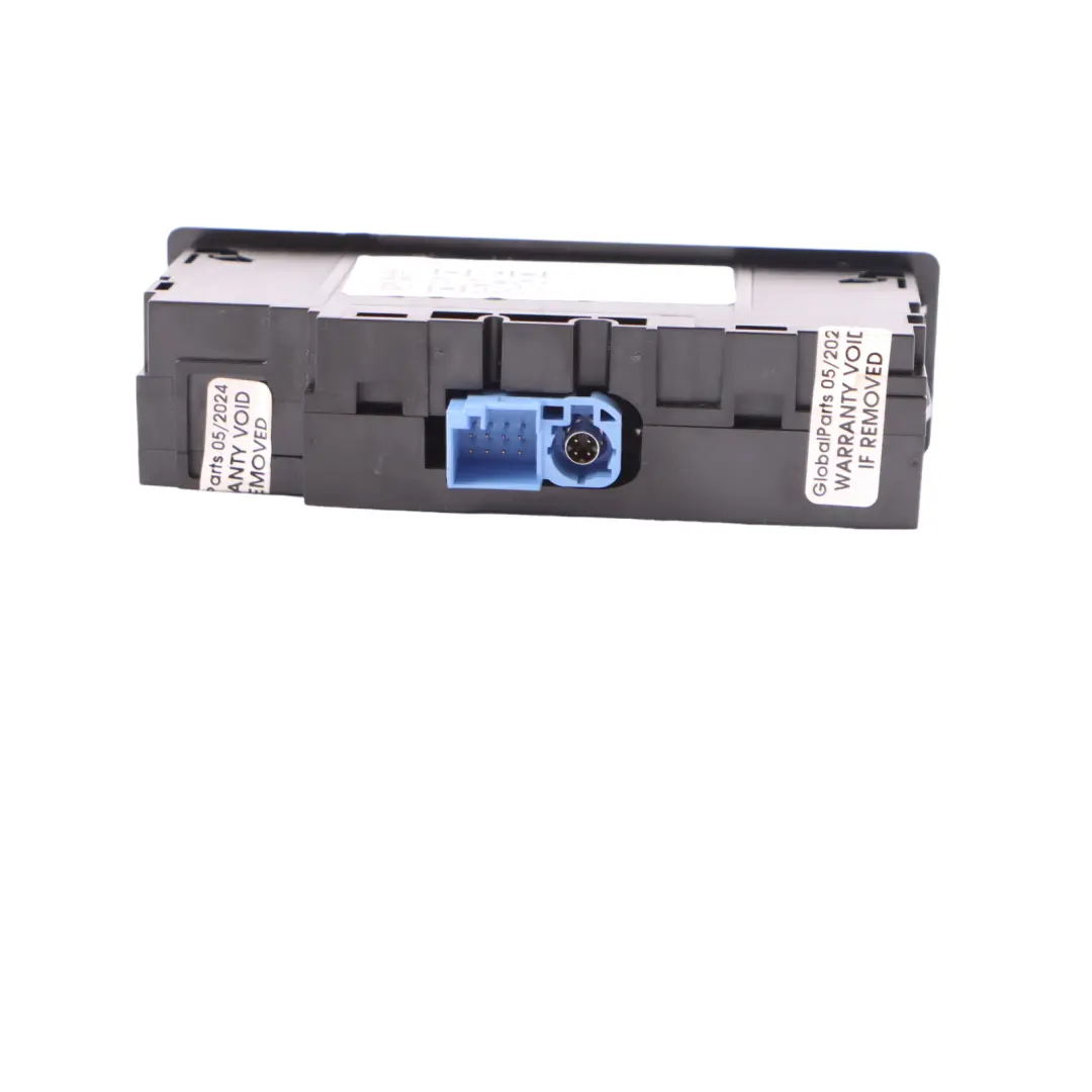 Multimedia Connector Mercedes W205 W213 W907 USB Port SD Card Reader to with Part number A2058200226 Multimedia Connector Mercedes W205 W213 W907 USB Port SD Card Reader - SKU A2058200226 - Part number A2058200226