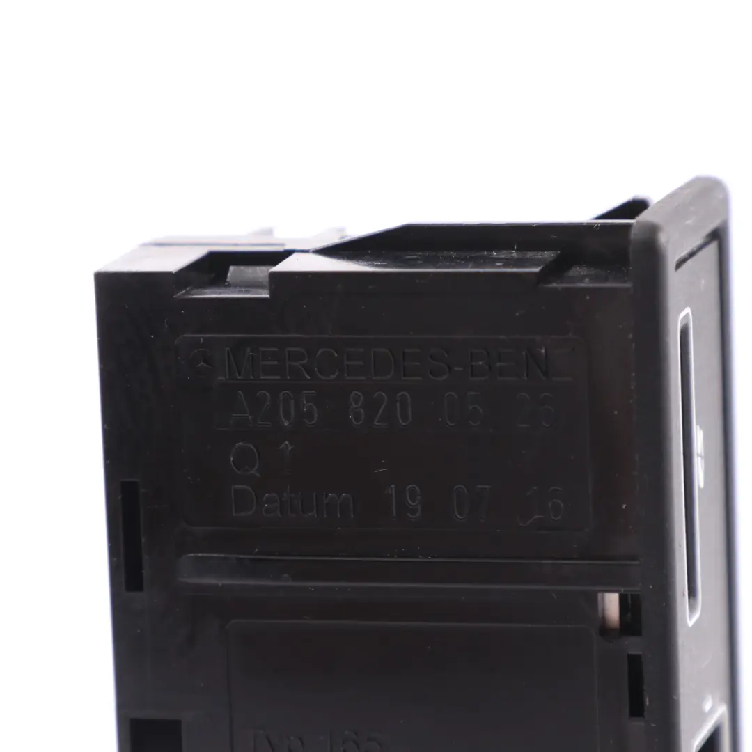 SD Card Reader Mercedes W213 S213 Multimedia USB Port Socket Module - SKU A2058200526-1 - Part number A2058200526