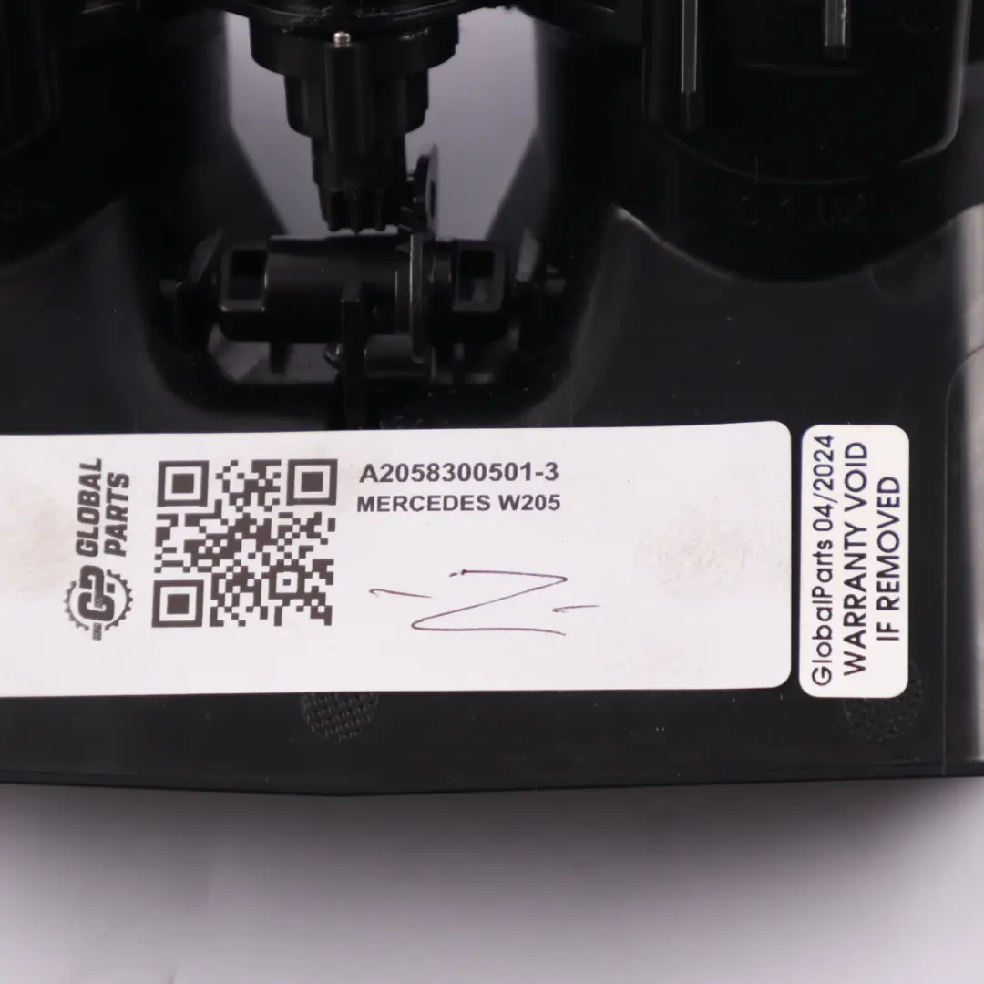 Prese d'aria Mercedes W205 W213 Console Griglia posteriore Nero per  con numero di parte A2058300501  Prese d'aria Mercedes W205 W213 Console Griglia posteriore Nero - SKU A2058300501-3 - Numero di parte A2058300501