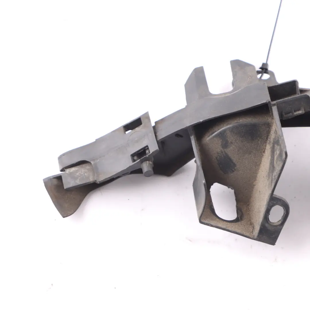 Front Right O/S Air Guidance Duck Slam Panel Seal to Mercedes W205 with Part number A2058317600 Mercedes W205 Front Right O/S Air Guidance Duck Slam Panel Seal - SKU A2058317600 - Part number A2058317600