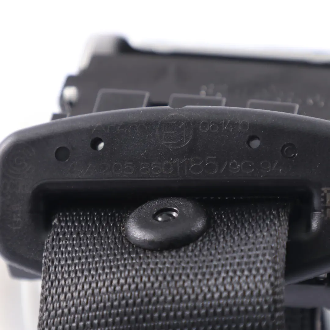 Mercedes W205 Ceinture sécurité arrière sécurité centrale Noir - SKU A2058601185 - Numéro de pièce A2058601185