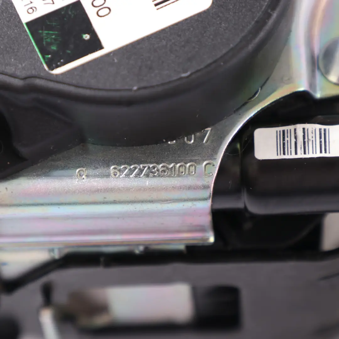 Ceinture sécurité avant gauche supérieure beige pour Mercedes C205 Coupe à propos du numéro de pièce A2058601501 Mercedes C205 Coupe Ceinture sécurité avant gauche supérieure beige - SKU A2058601501-1 - Numéro de pièce A2058601501