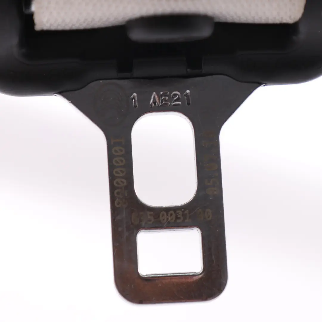 Ceinture sécurité avant gauche supérieure beige pour Mercedes C205 Coupe à propos du numéro de pièce A2058601501 Mercedes C205 Coupe Ceinture sécurité avant gauche supérieure beige - SKU A2058601501-1 - Numéro de pièce A2058601501