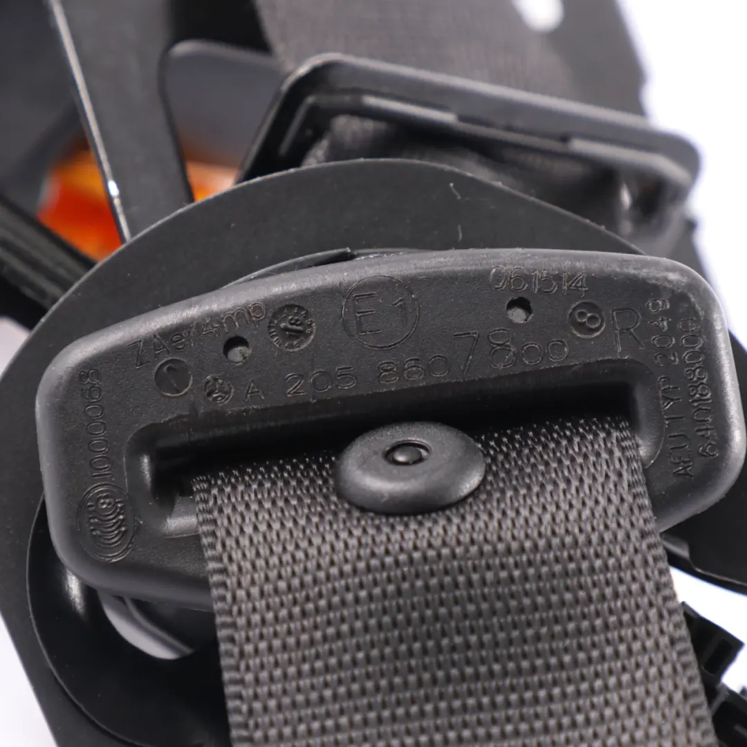 Ceinture de sécurité supérieure avant droite pour Mercedes W205 à propos du numéro de pièce A2058607800 Mercedes W205 Ceinture de sécurité supérieure avant droite - SKU A2058607800 - Numéro de pièce A2058607800