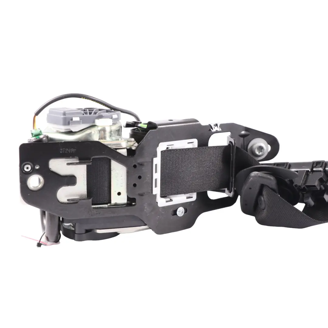 Pas Bezpieczeństwa Prawy Przód Czarny do Mercedes W205 o numerze A2058607800 Mercedes W205 Pas Bezpieczeństwa Prawy Przód Czarny - SKU A2058607800 - Numer Części A2058607800