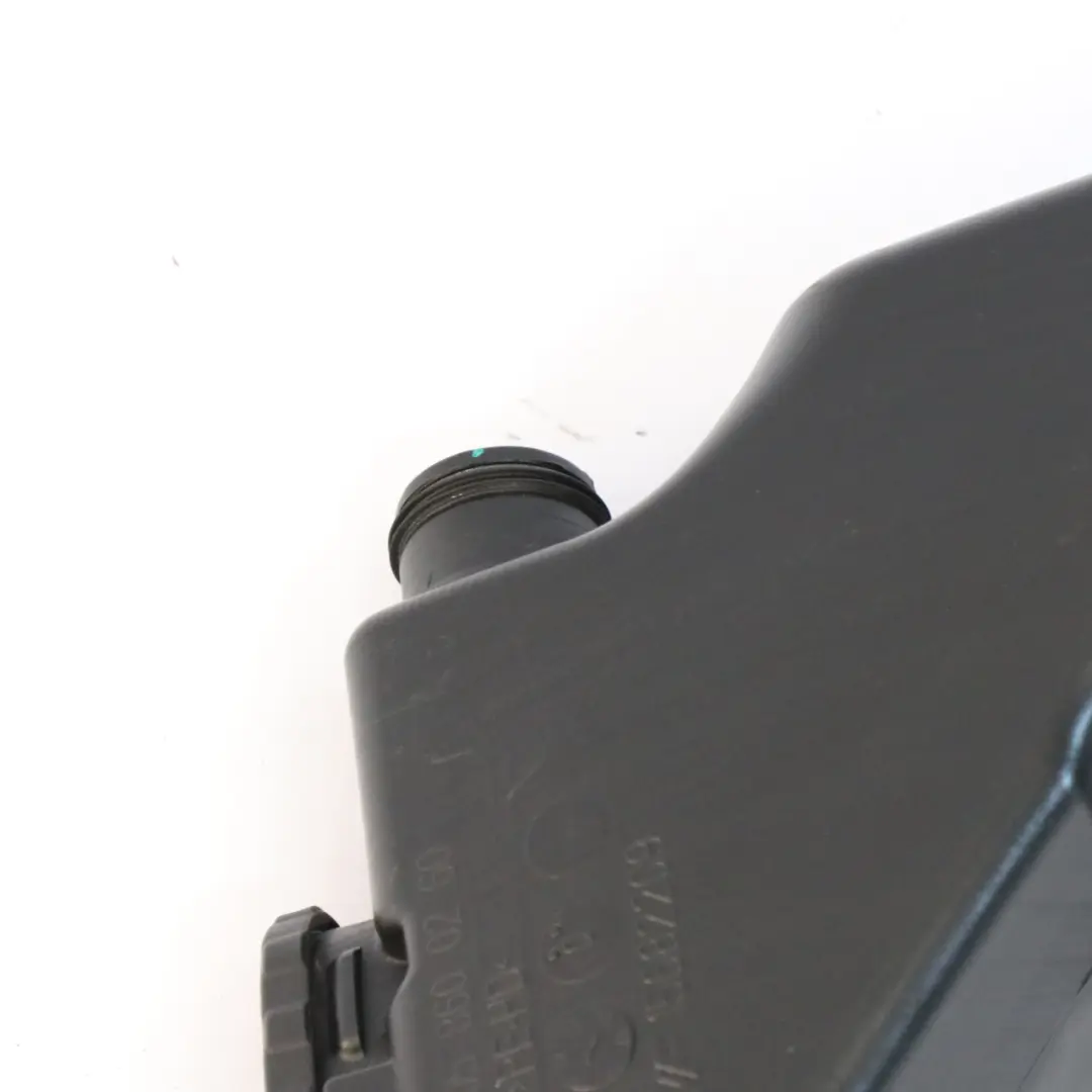 Lave-glace Mercedes W205 W213 C238 Réservoir liquide pour à propos du numéro de pièce A2058690220 Lave-glace Mercedes W205 W213 C238 Réservoir liquide - SKU A2058690220 - Numéro de pièce A2058690220