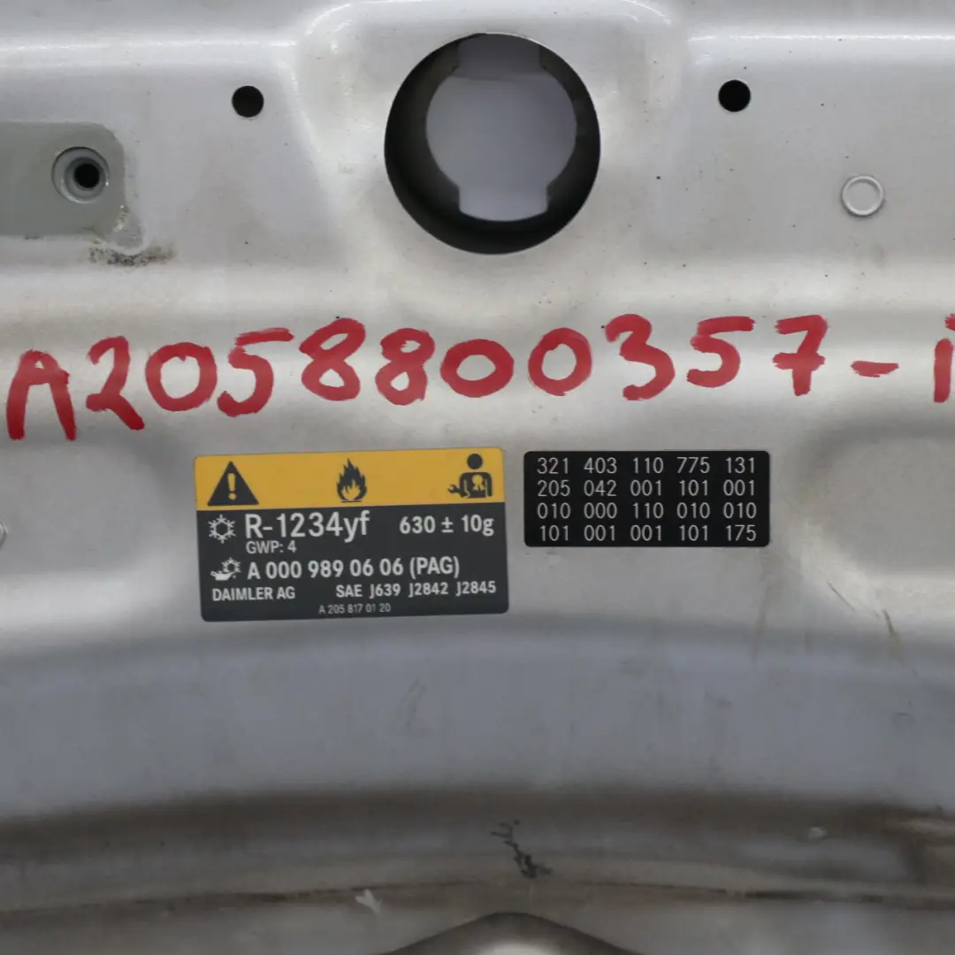 Maska Pokrywa Silnika Iridium Silver Srebrny Metalik - 775 do Mercedes W205 o numerze A2058800357 Mercedes W205 Maska Pokrywa Silnika Iridium Silver Srebrny Metalik - 775 - SKU A2058800357-IRS1 - Numer Części A2058800357